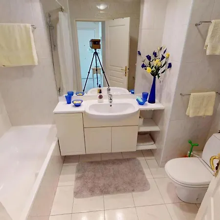 117vb - Beau 2p Face Avec Terrasse Et Parking *